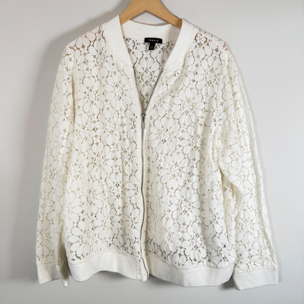 Torrid Floral Lace Crochet Full Zip Up Bomber Jacket Ivory Plus Size 3 3X‎